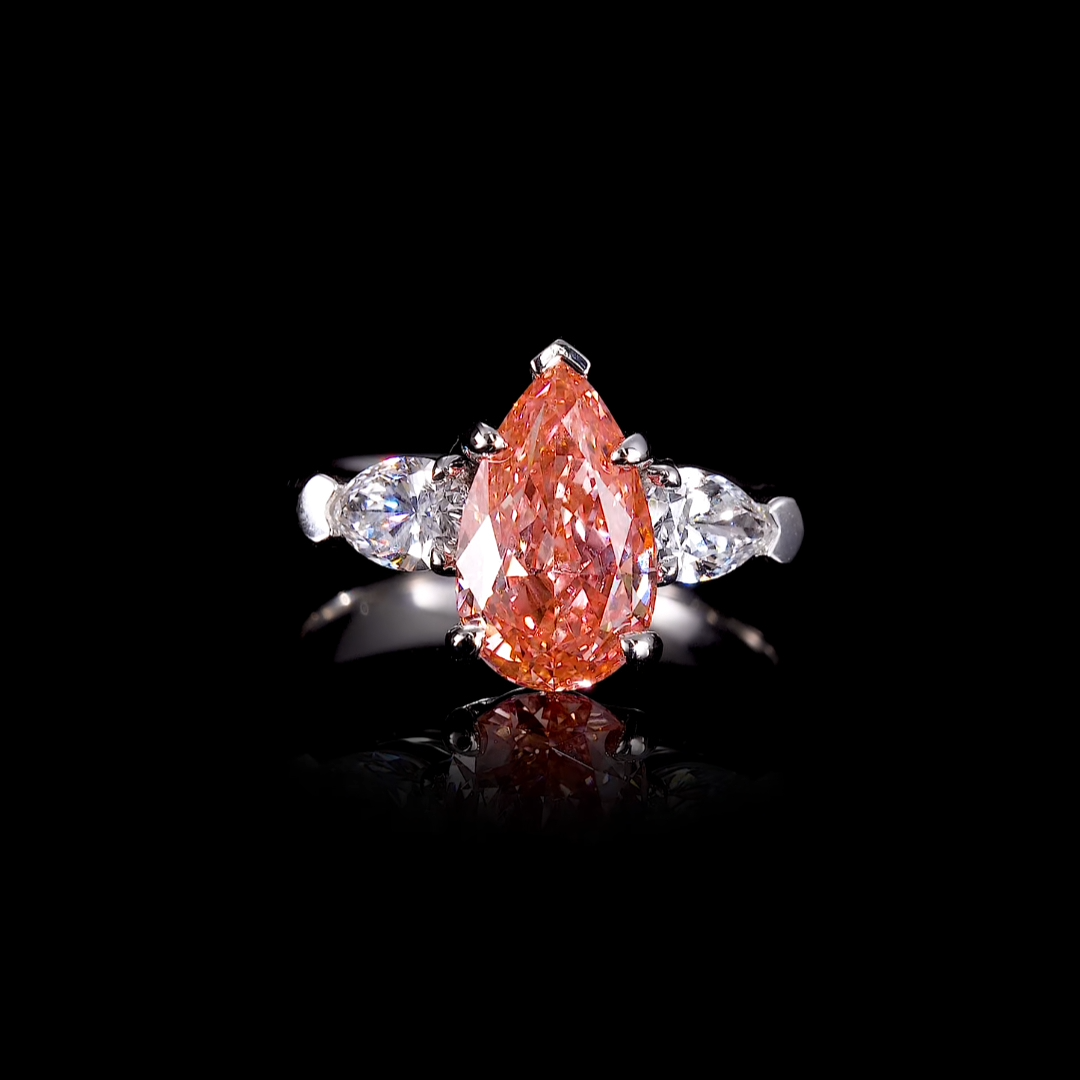 Luneria Flamme — Fancy Pink Pear Lab Diamond Three-Stone Pear Ring