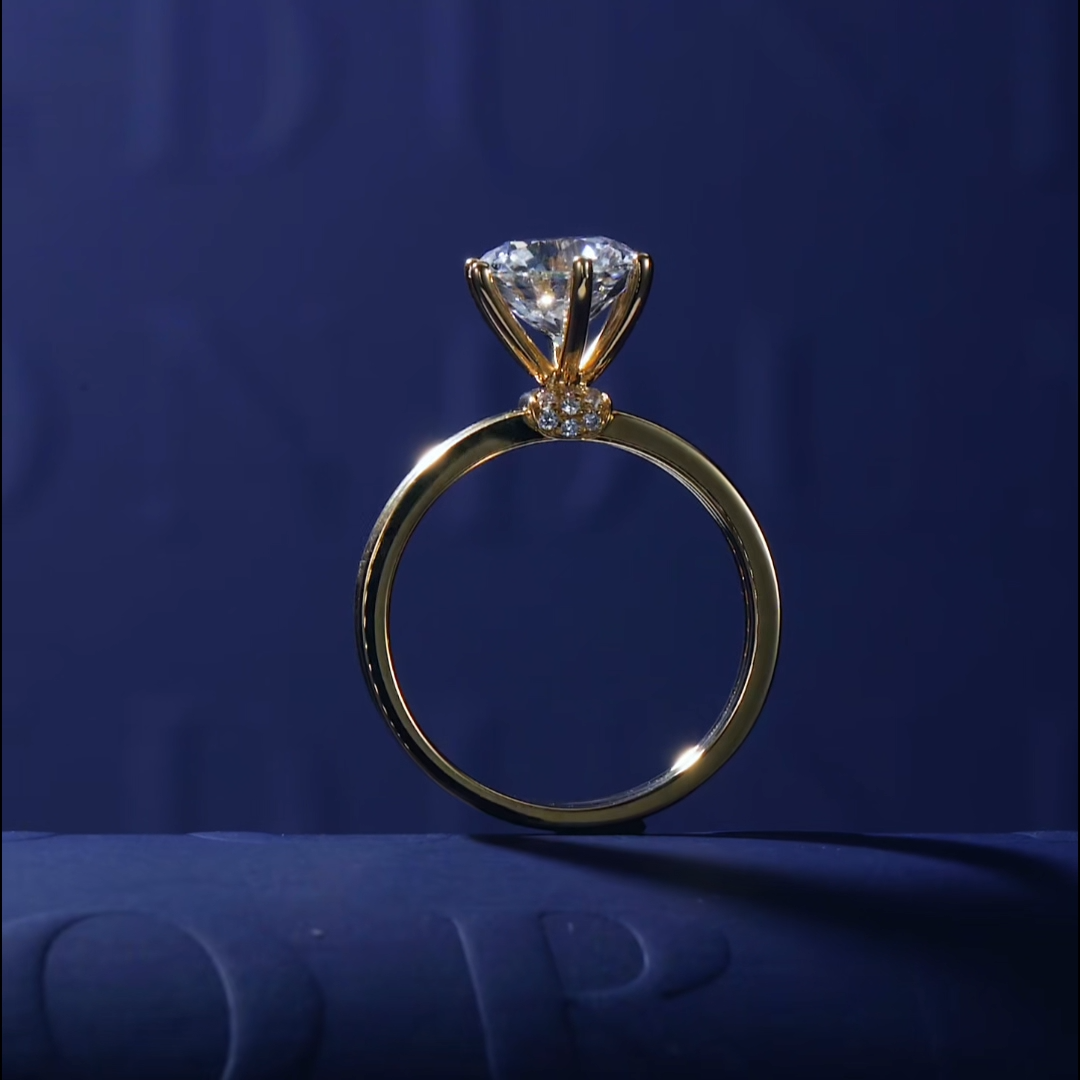Luneria Dorée — Round Lab Diamond Yellow Gold Six-Prong Pavé Engagement & Wedding Band Set