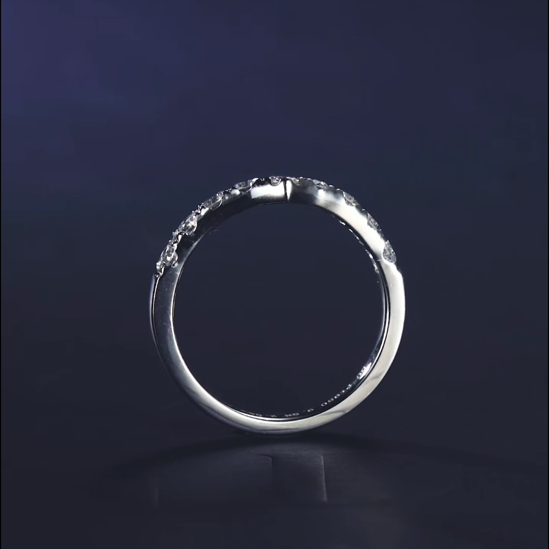 Luneria Courbe — White Lab Diamond Curved Chevron Pavé Wedding Band