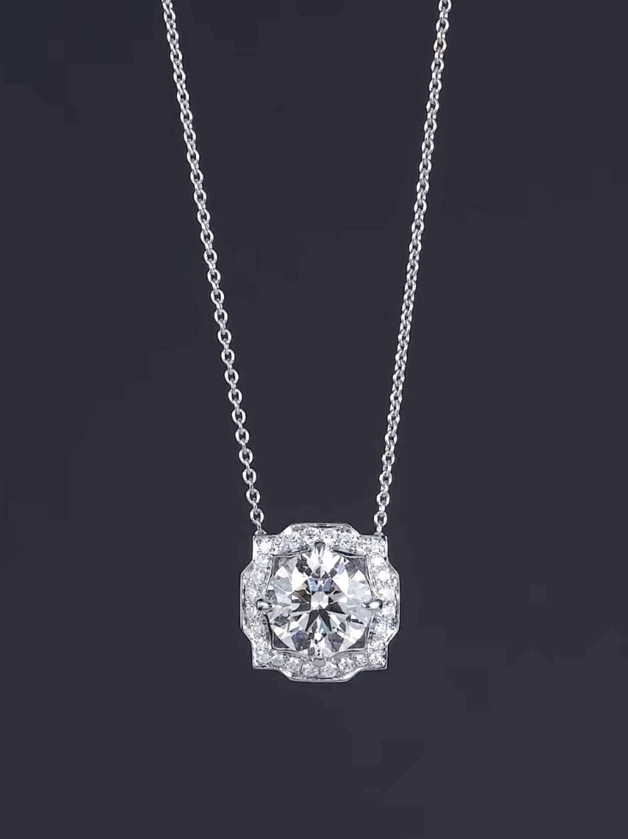Luneria Cadre — Round Diamond Cushion Halo Necklace