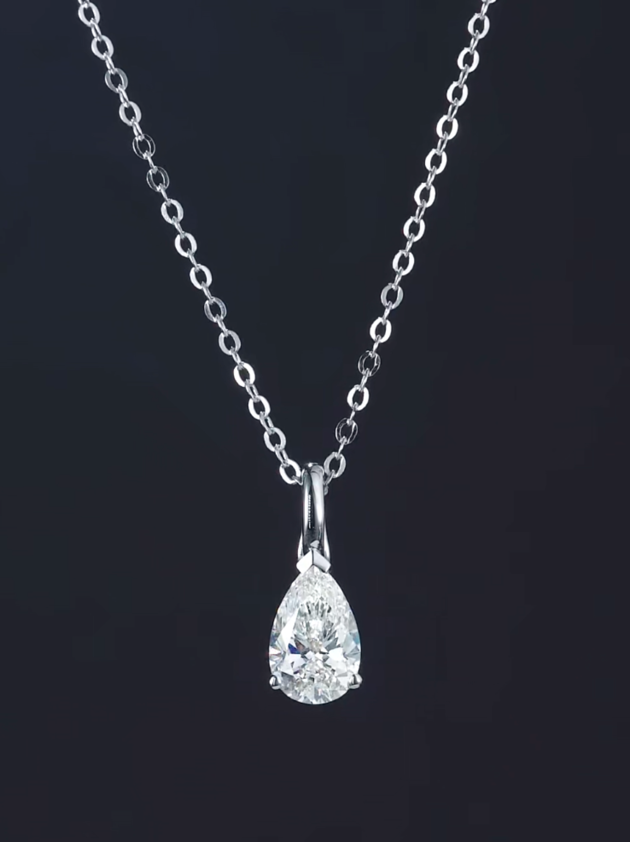 Luneria Goutte — Pear Diamond Solitaire Necklace