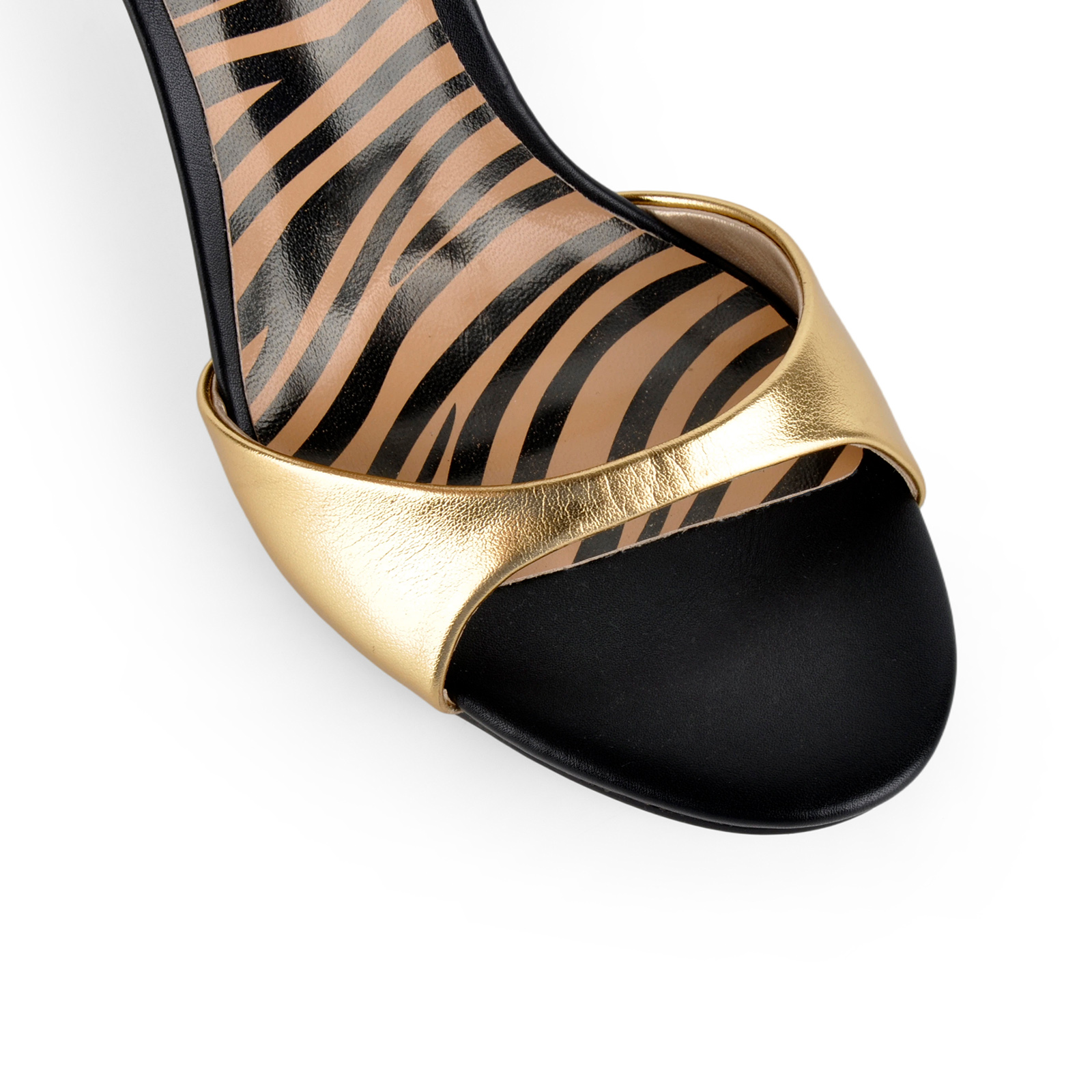 Round Toe Metallic Ankle Strap Sandals