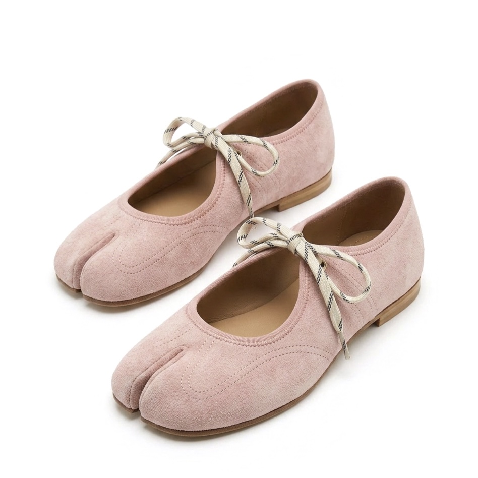 Suede Round Toe Lace-up Tabi Flats