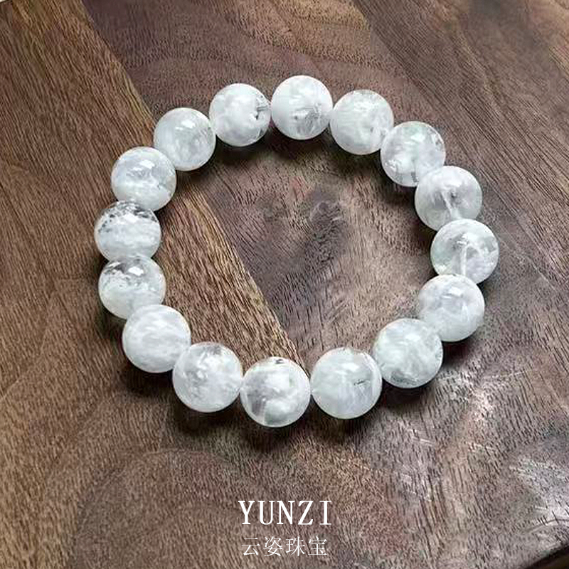 冰透體風暴雪花幽靈水晶手串 尺寸可選 產品多樣性發其一 直播間鏈接
