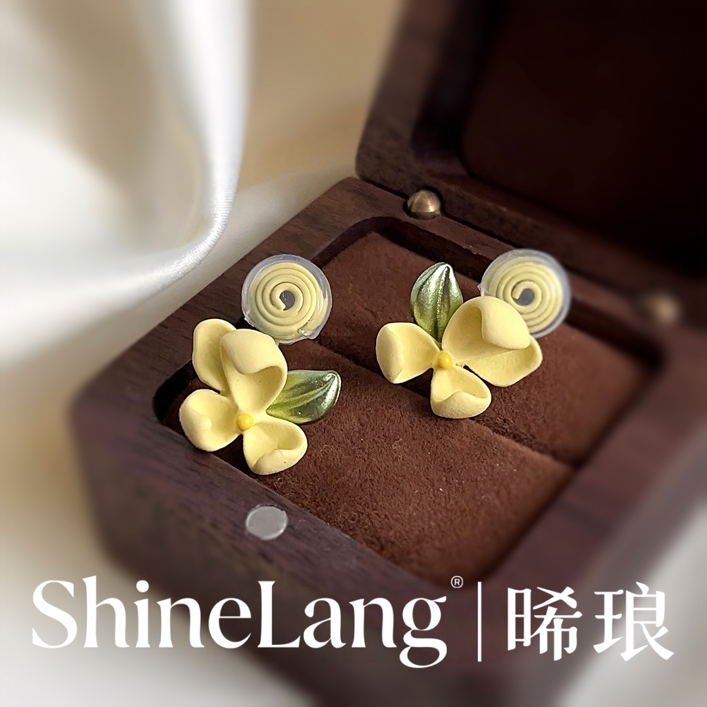 XL131-合金珐琅彩奶黄栀子花耳钉-豪哥