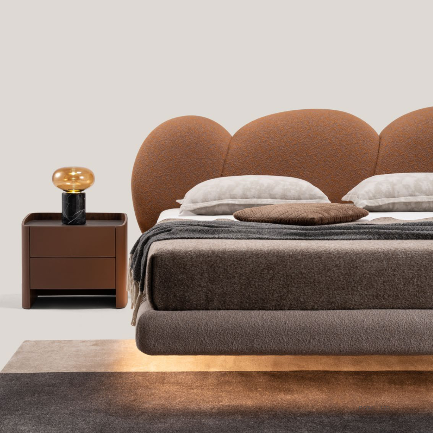 床｜BED-0002｜羊驼绒 悬浮床体 / 黑色铁脚 带灯带