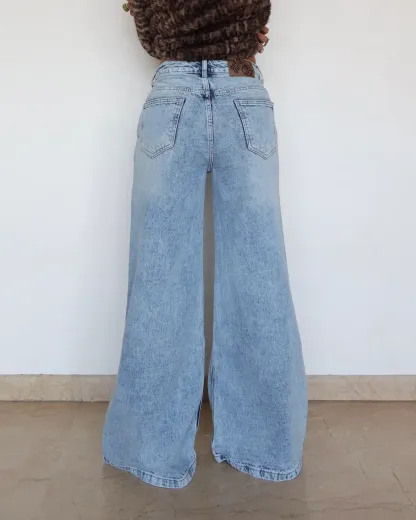 Diagonal Belt Wide Leg Jeans