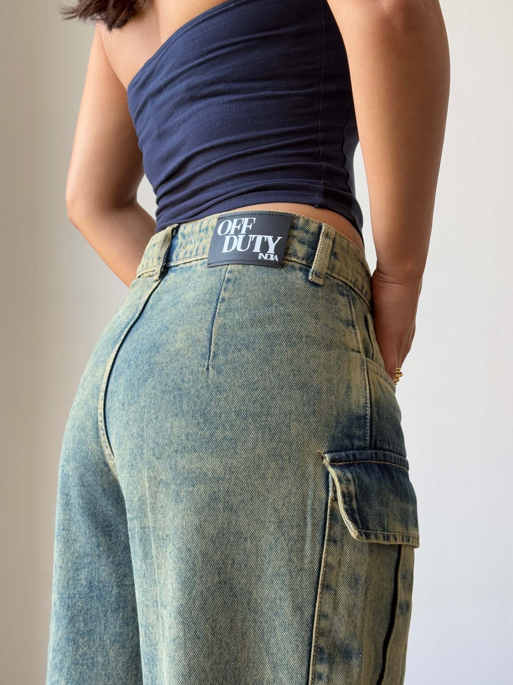 Dirty Fade Out Wash Cargo Denims