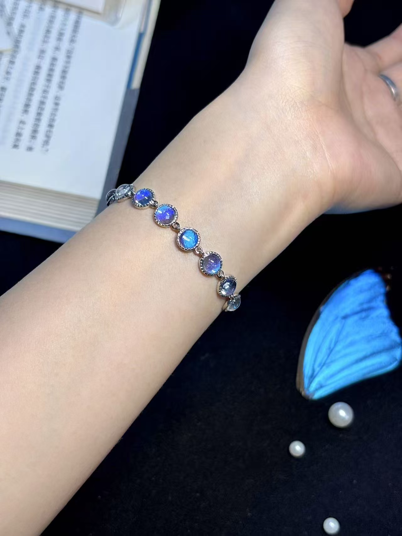 Butterfly Wing Flowing Light Bracelet A008