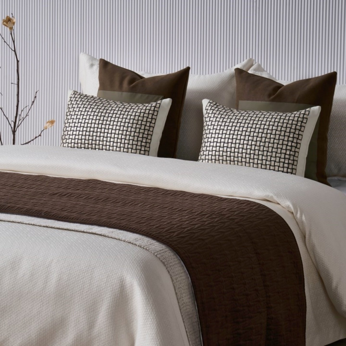 European-style patterned bedding