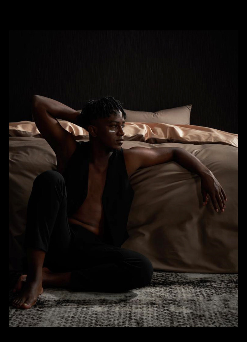 Dark linen bedding