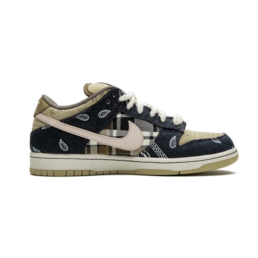 【送料無料】【正規品】Nike SB Dunk Low “Travis Scott”【代金引換】