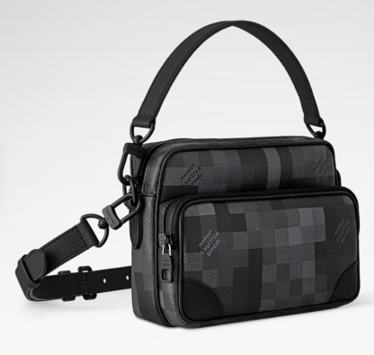 【クールで男らしい】LOUIS VUITTON★ショルダーバック