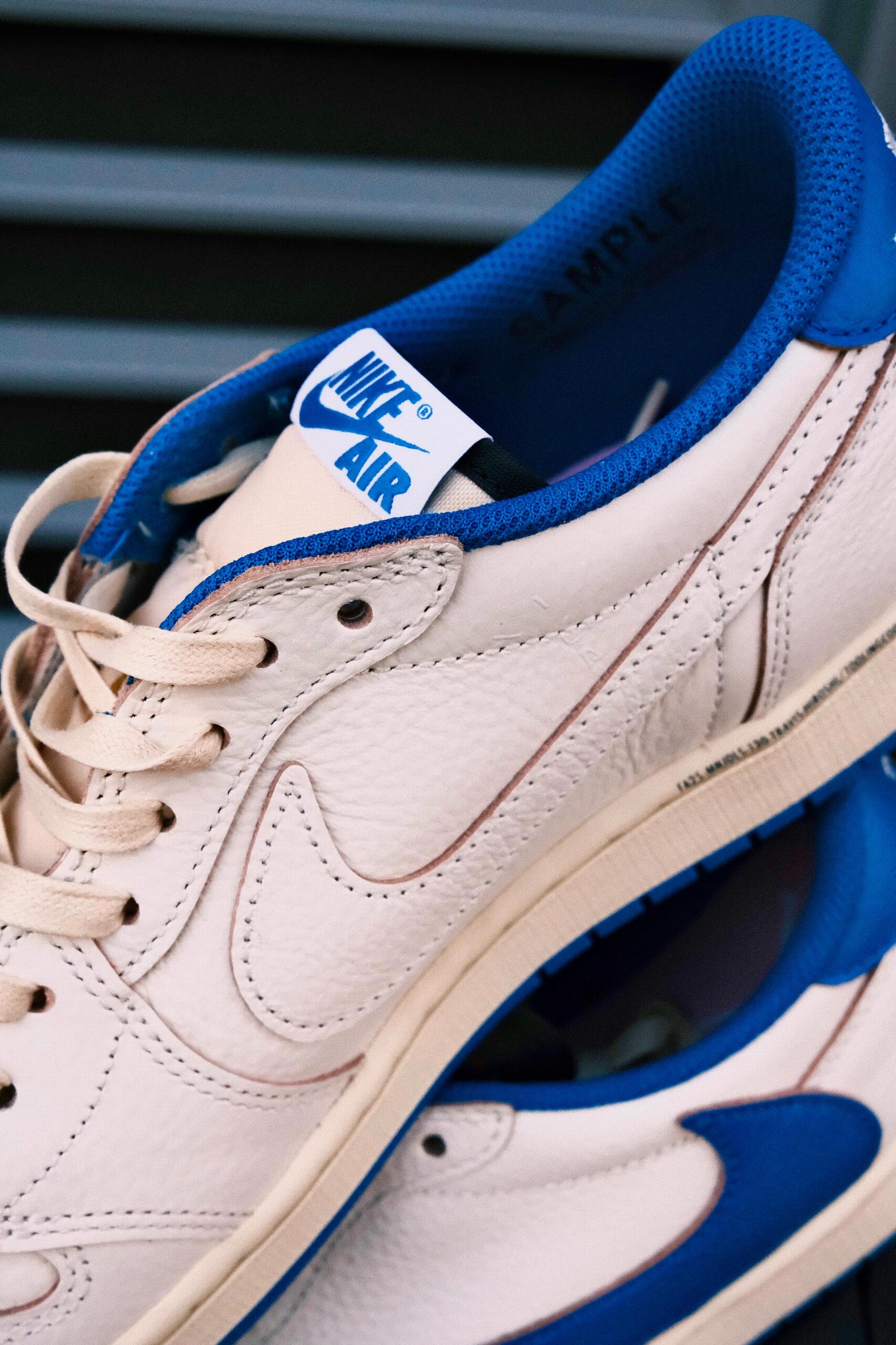 Travis Scoot x fragment design x air jordan 1 low OG
