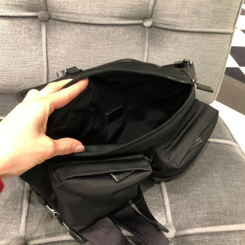 6万取引突破◆UPS速達便【PRADA】ショルダーバッグ◆2VH174_2DW3