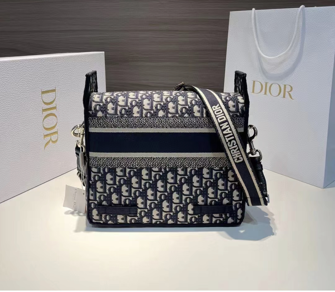 【お洒落♪】Dior DIORCAMP ミディアムバッグ