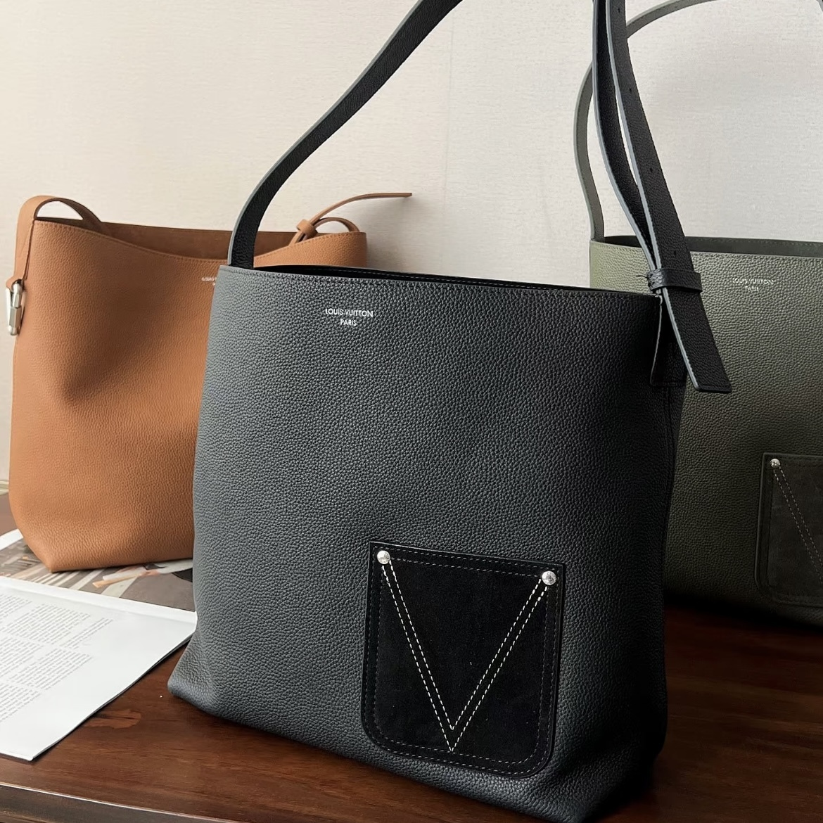 八木勇征さん愛用♪【Louis Vuitton】ヴェルソ トート バッグ