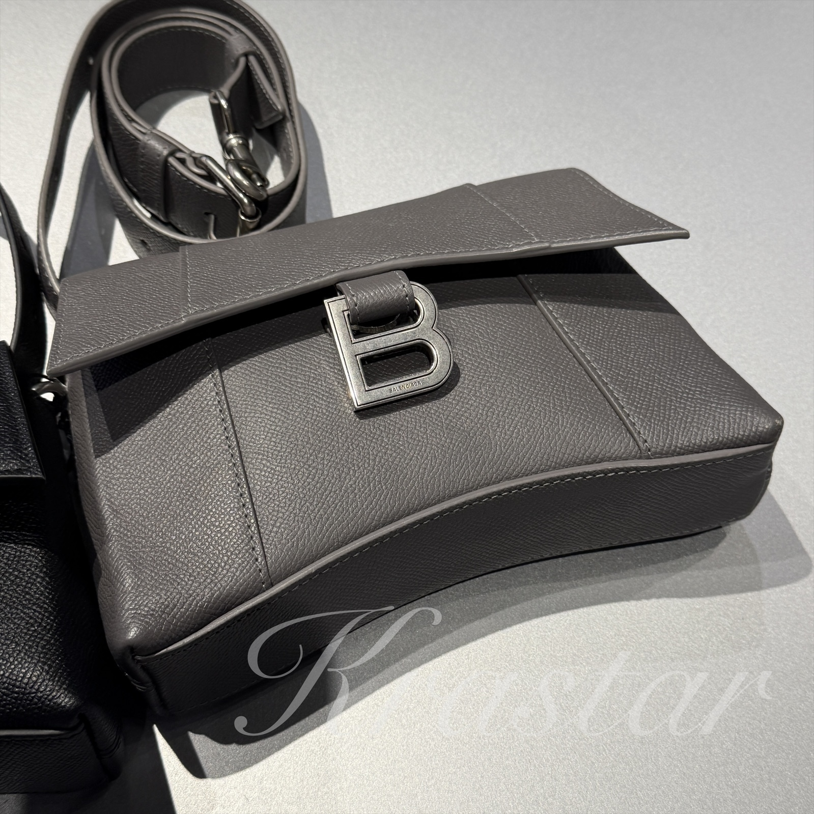 【VIPセール】BALENCIAGA ダウンタウン バッグ XS 736471