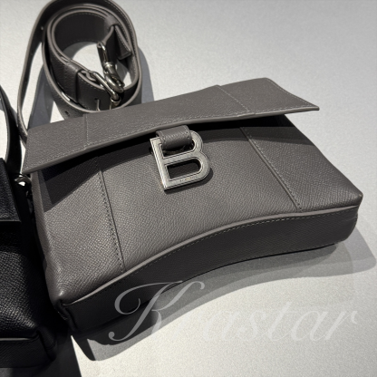 【VIPセール】BALENCIAGA ダウンタウン バッグ XS 736471