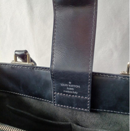 大人気♪ Louis Vuitton（ヴィトン）エピ バッグ