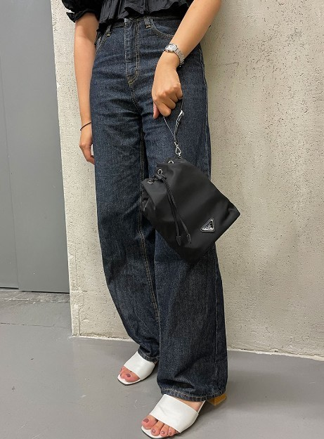 ☆送料関税込☆PRADA Re Nylon ドローストリングポーチ☆超人気