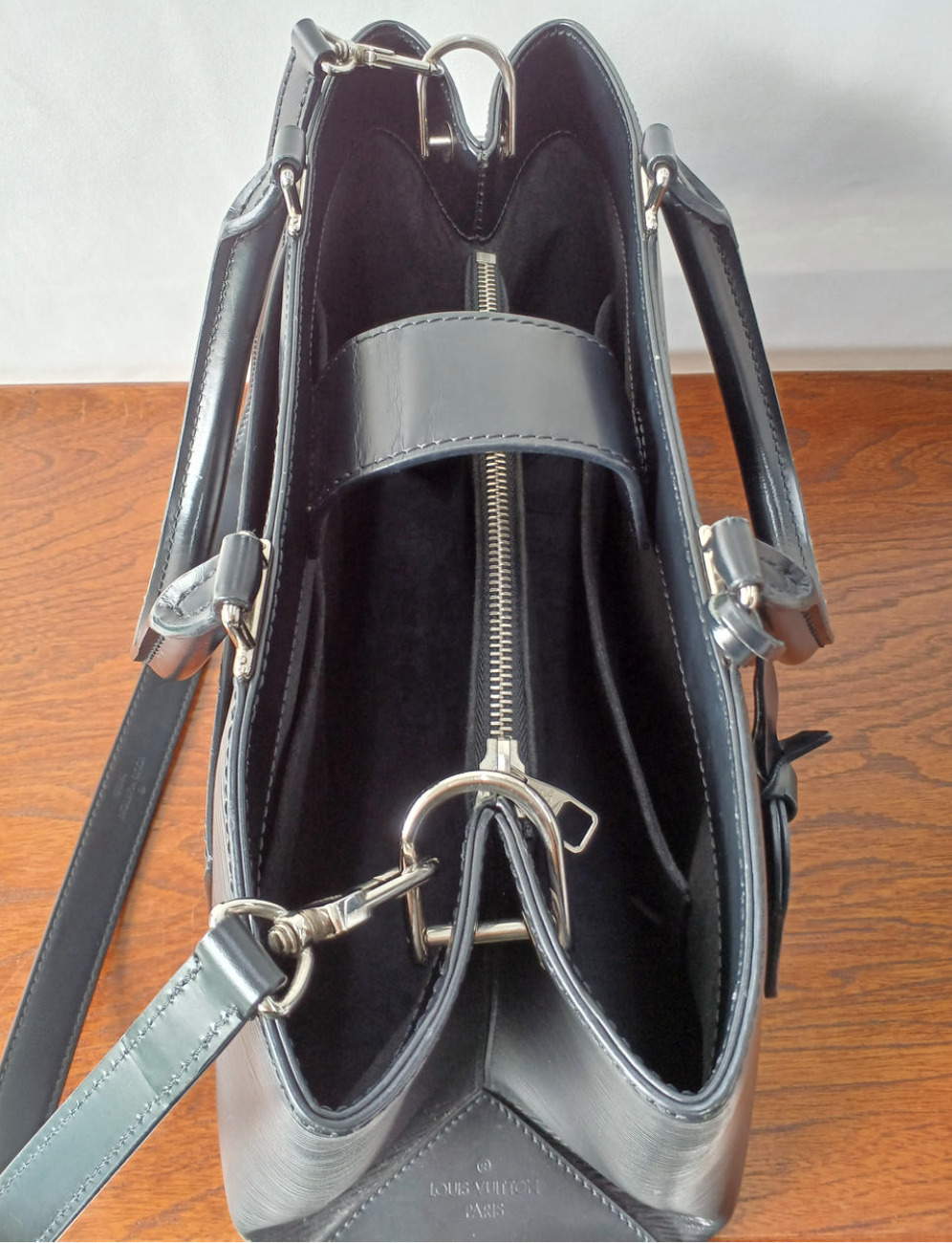 大人気♪ Louis Vuitton（ヴィトン）エピ バッグ