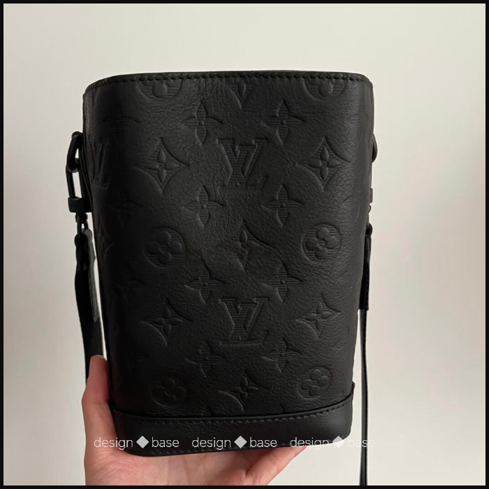 ◆コンパクト【 Louis Vuitton 】ノエ・スリング