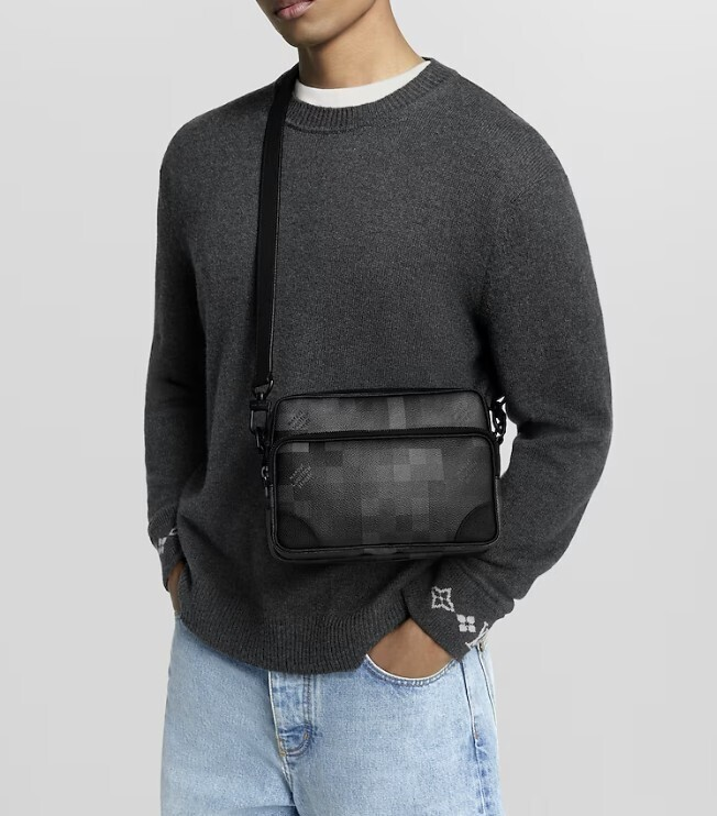 【クールで男らしい】LOUIS VUITTON★ショルダーバック