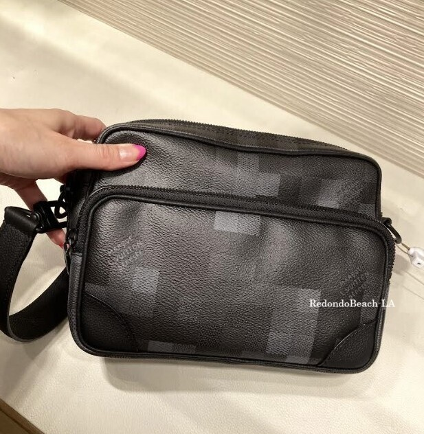 【クールで男らしい】LOUIS VUITTON★ショルダーバック