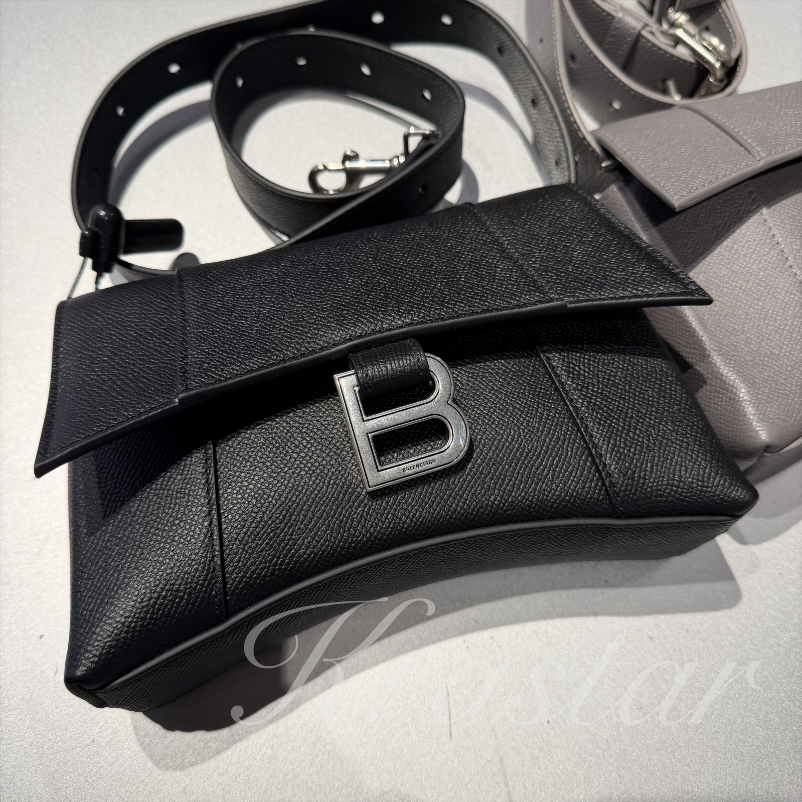 【VIPセール】BALENCIAGA ダウンタウン バッグ XS 736471