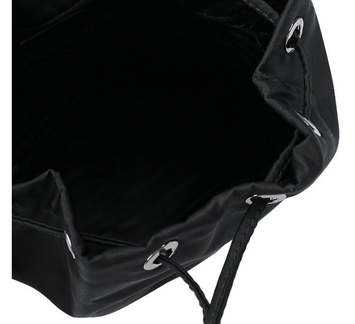 ☆送料関税込☆PRADA Re Nylon ドローストリングポーチ☆超人気