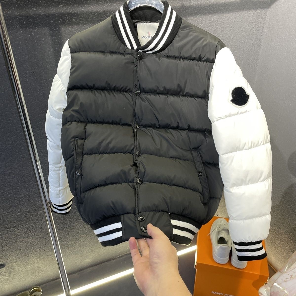 【MONCLER】新作もセール！LATELTIN ネイビー