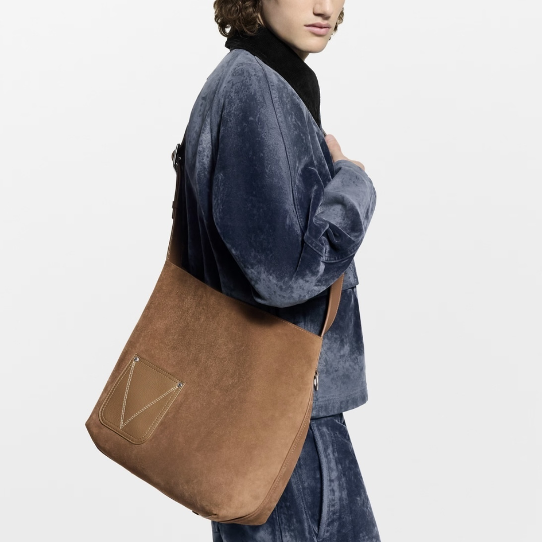 八木勇征さん愛用♪【Louis Vuitton】ヴェルソ トート バッグ