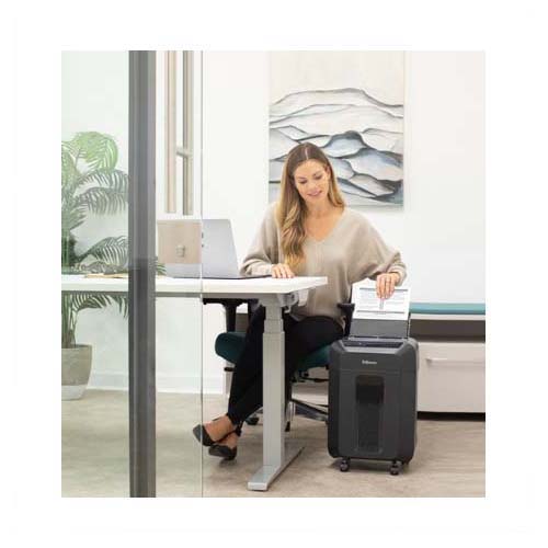 Fellowes AutoMax™ 80M Mini-Cut Shredder