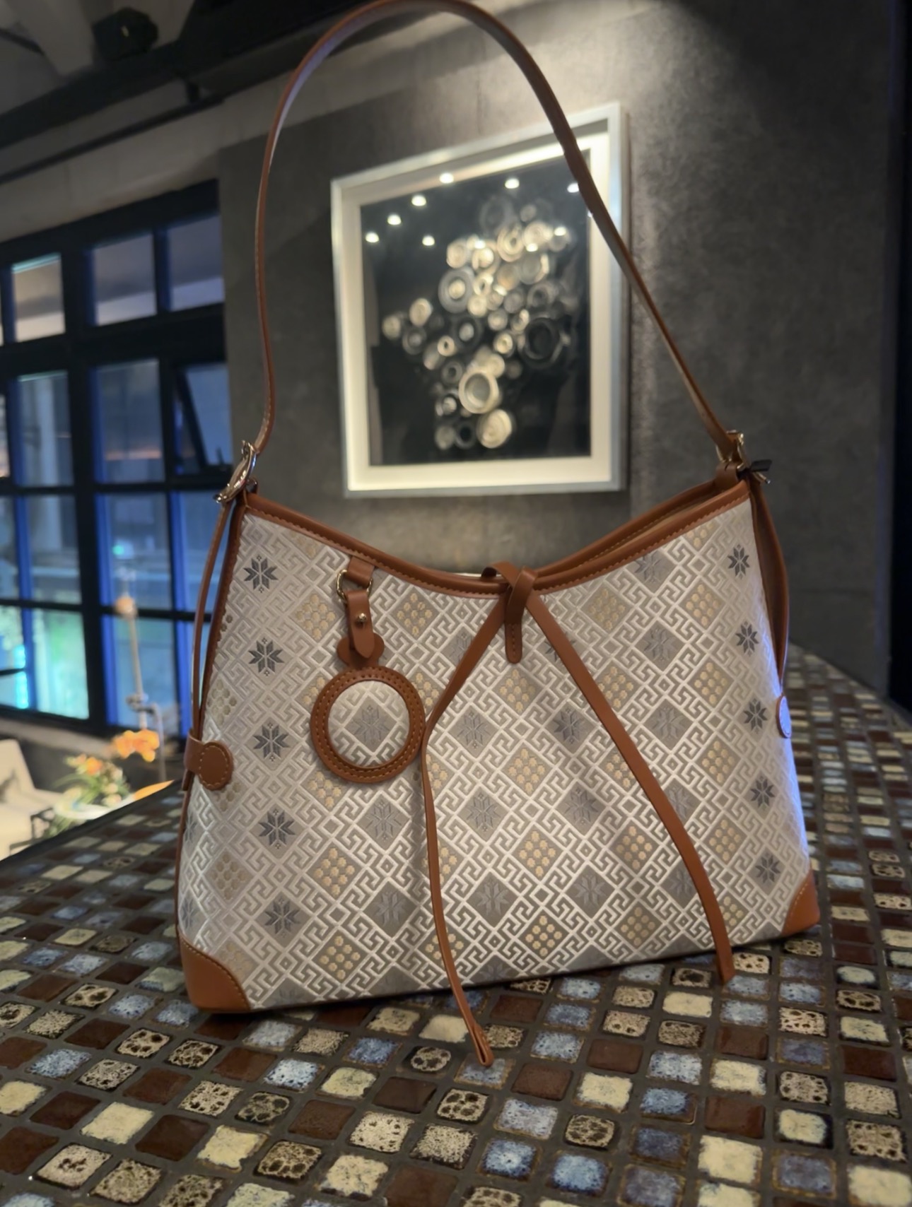 Zhuang Brocade Tote Bag – Octagonal Star Chrysanthemum Pattern Shoulder Bag