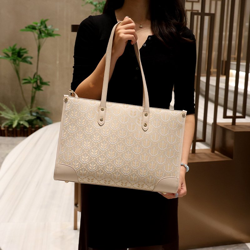 wheat-inspired motif Pattern Tote Bag – Inspired by Zhuang Brocade