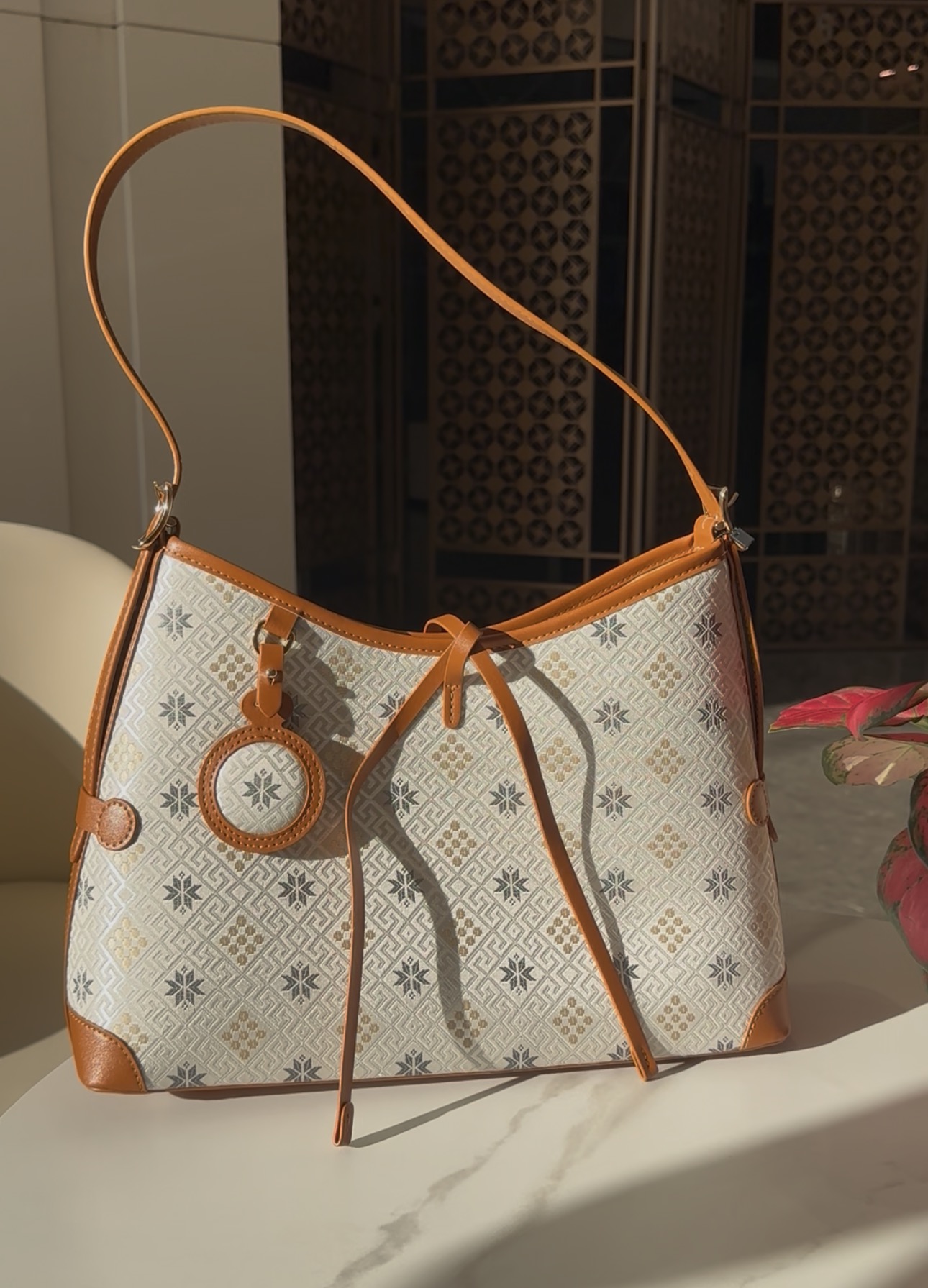 Zhuang Brocade Tote Bag – Octagonal Star Chrysanthemum Pattern Shoulder Bag