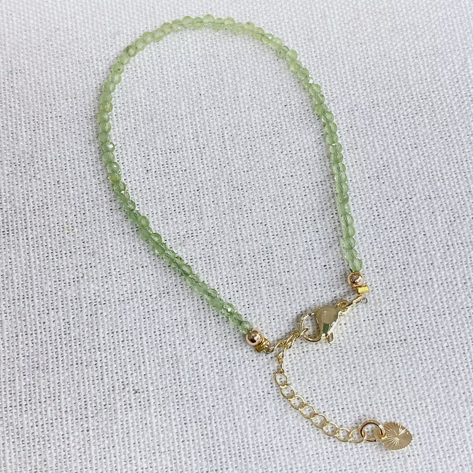Handmade Natural Faceted Green Spinel Beaded Bracelet – Calming & Refreshing Energy Jewelry, Delicate Adjustable Gold-Tone Bracelet for Women, Daily Wear & Meaningful Gifting