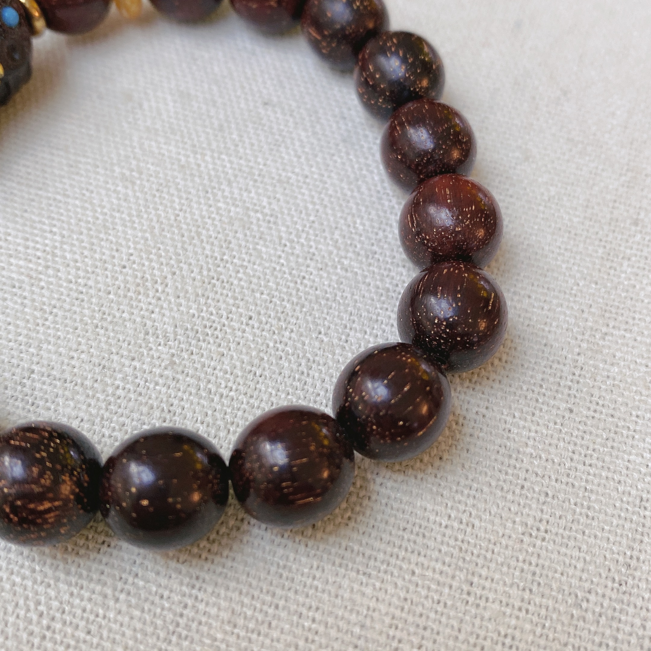 Handmade Natural 10mm Red Sandalwood Beaded Bracelet Unisex Guanyin Charm Jewelry