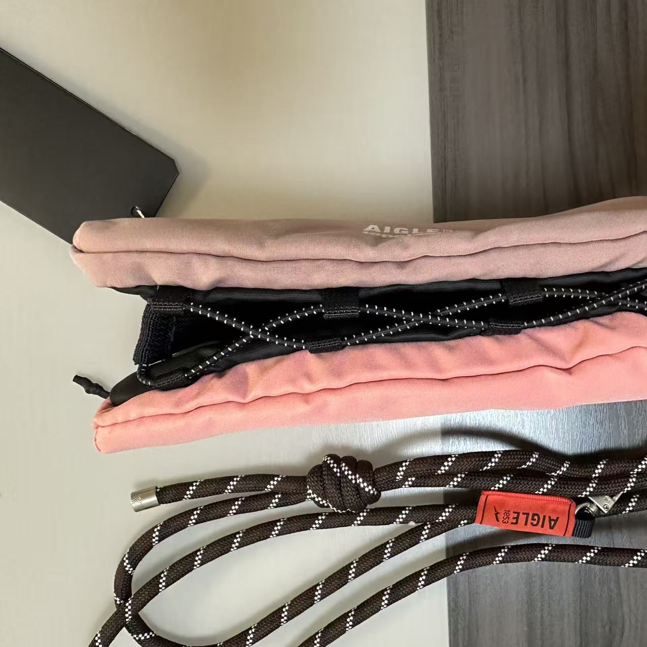 Topologie トポロジー×エイグル トリオ カラーボトル サコッシュ ミディアム  グリローズ  ショルダーバッグ ストラップ付き