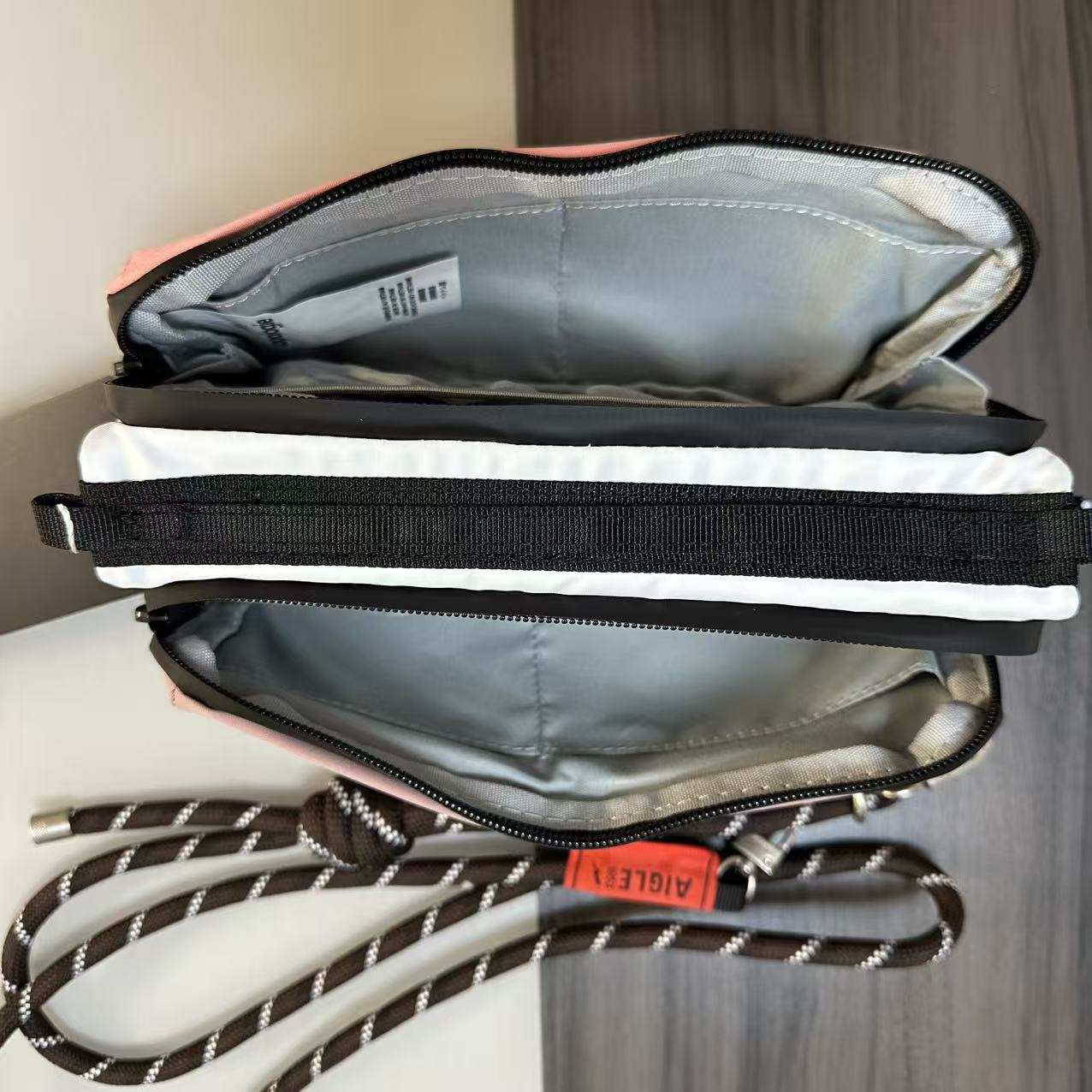 Topologie トポロジー×エイグル トリオ カラーボトル サコッシュ ミディアム  グリローズ  ショルダーバッグ ストラップ付き