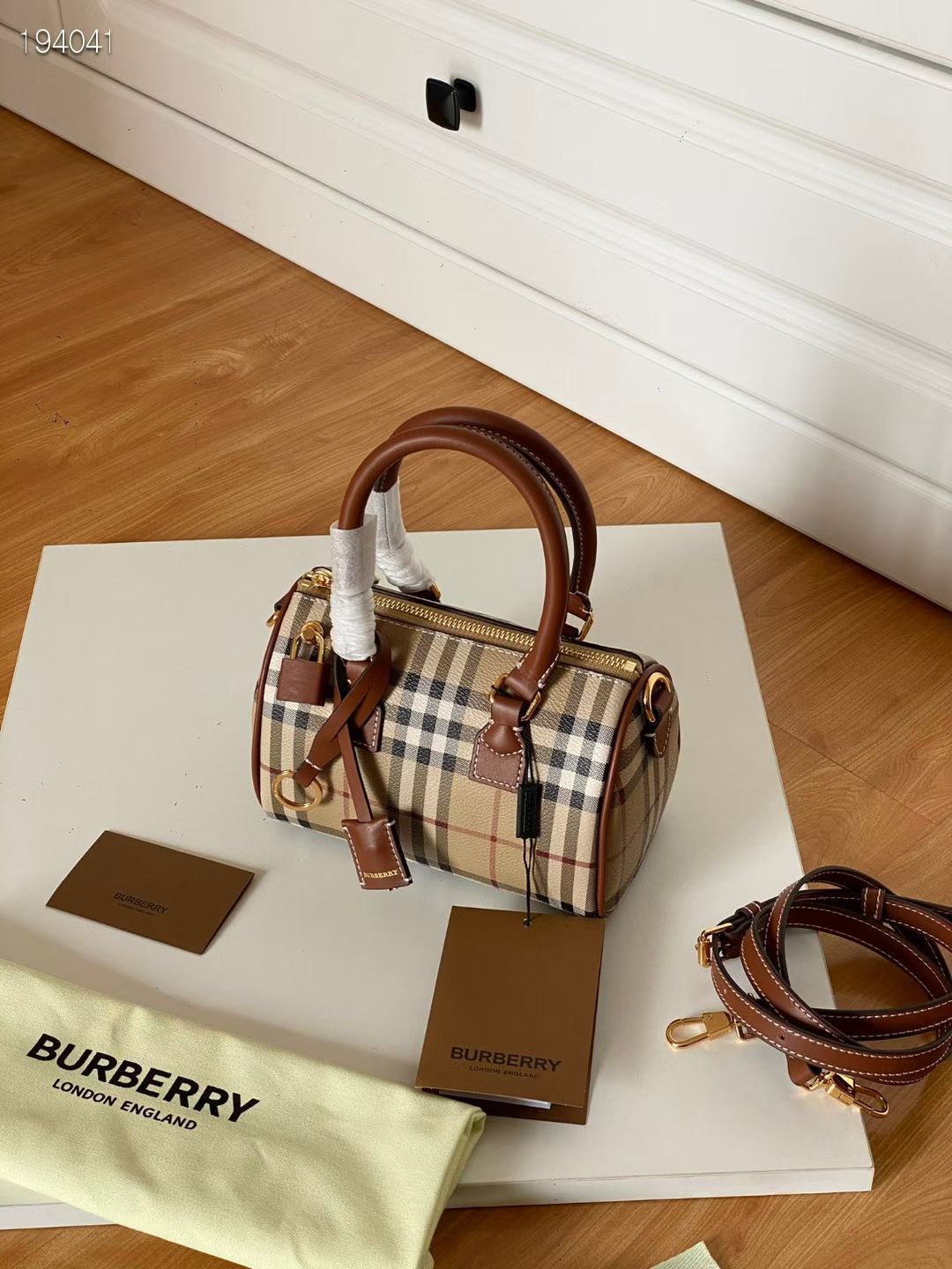 バーバリー BURBERRY ミディアム/ミニ  チェック ボウリングバッグ ボストンバッグ 2WAY ショルダーバッグ