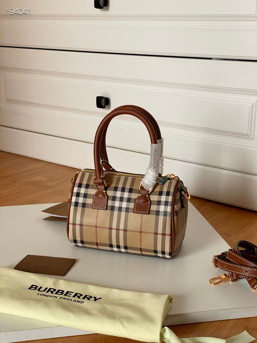 バーバリー BURBERRY ミディアム/ミニ  チェック ボウリングバッグ ボストンバッグ 2WAY ショルダーバッグ