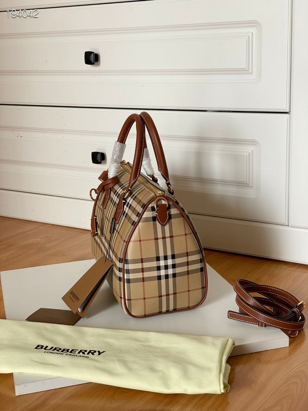 バーバリー BURBERRY ミディアム/ミニ  チェック ボウリングバッグ ボストンバッグ 2WAY ショルダーバッグ