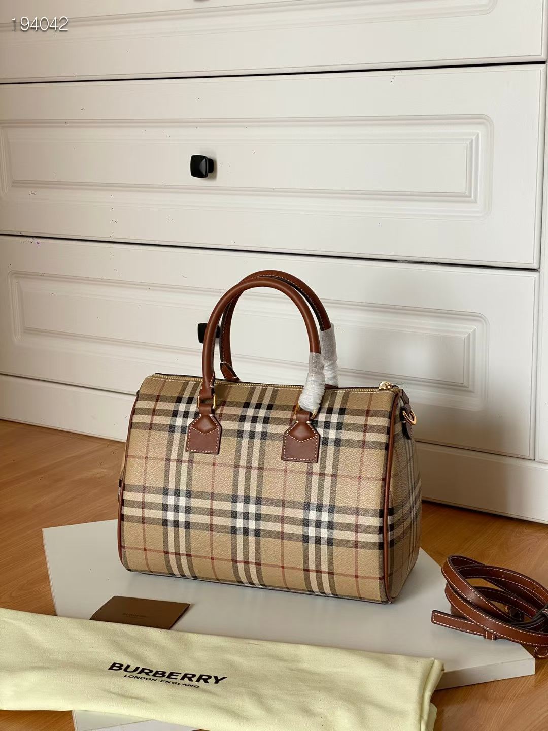 バーバリー BURBERRY ミディアム/ミニ  チェック ボウリングバッグ ボストンバッグ 2WAY ショルダーバッグ