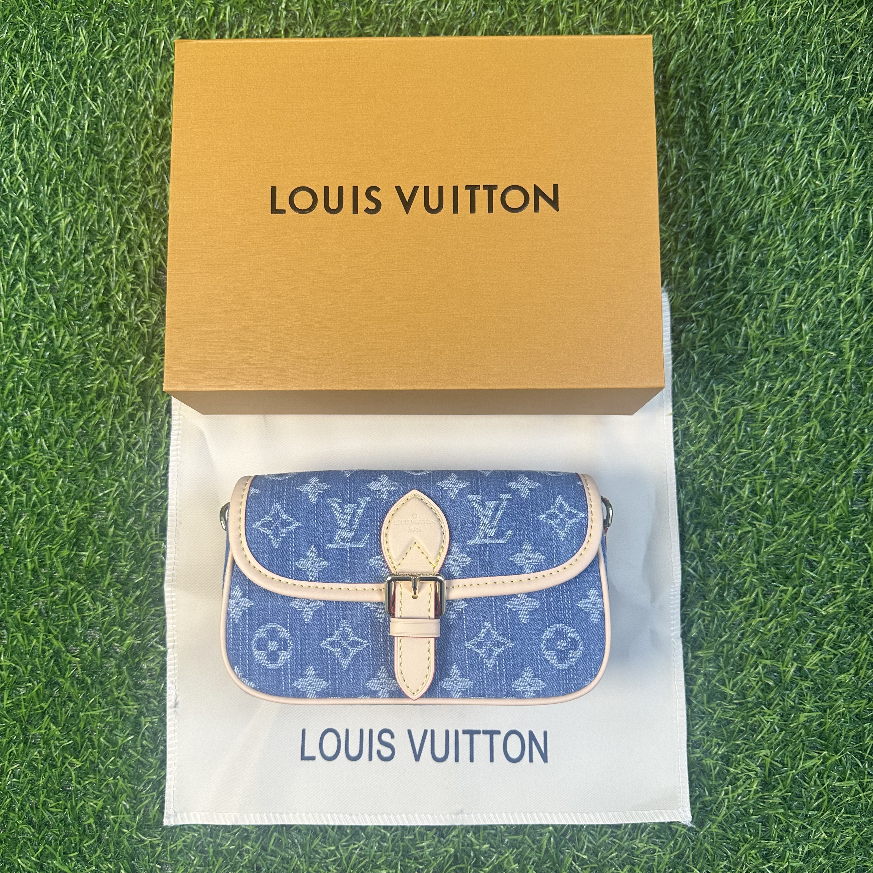 ルイヴィトン ショルダーバッグ LV 2WAYバッグ ミニバッグ LOUIS VUITTON  ハンドバッグ クロスボディバッグ ブルーデニム