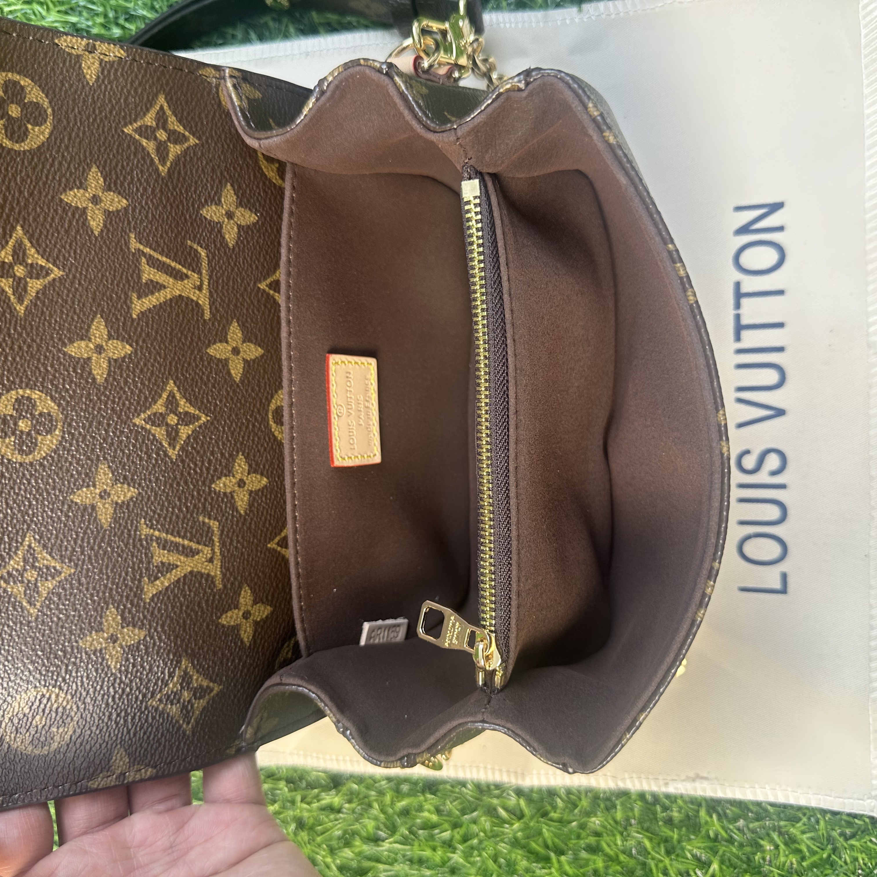 ルイヴィトン / Louis Vuitton ハンドバッグ モノグラム ポシェット・メティス EW レディース ブラウン 茶
