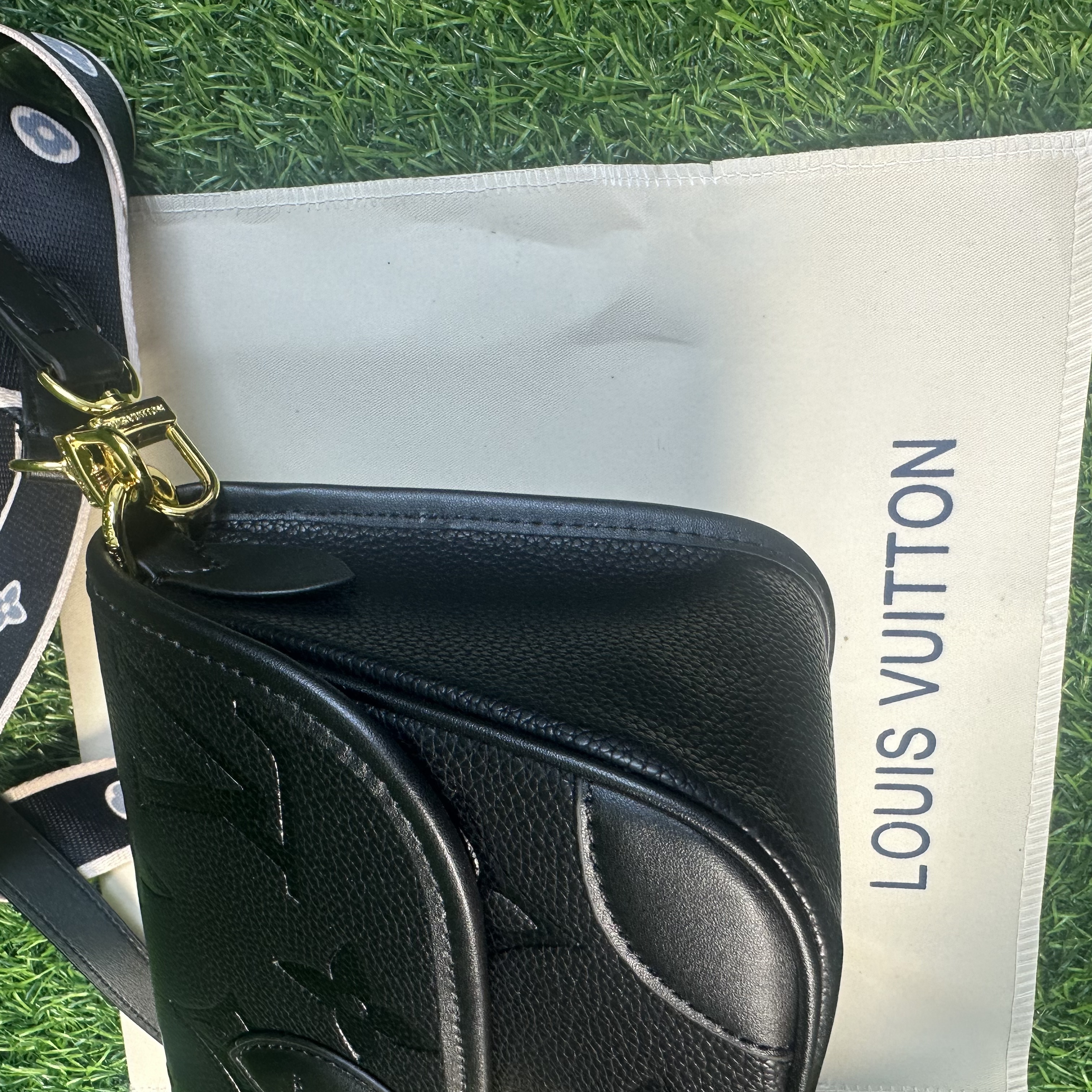 LOUIS VUITTON ルイ・ヴィトン ショルダーバッグ ディアヌ ハンドバッグ モノグラムアンプラント ブラック レディース