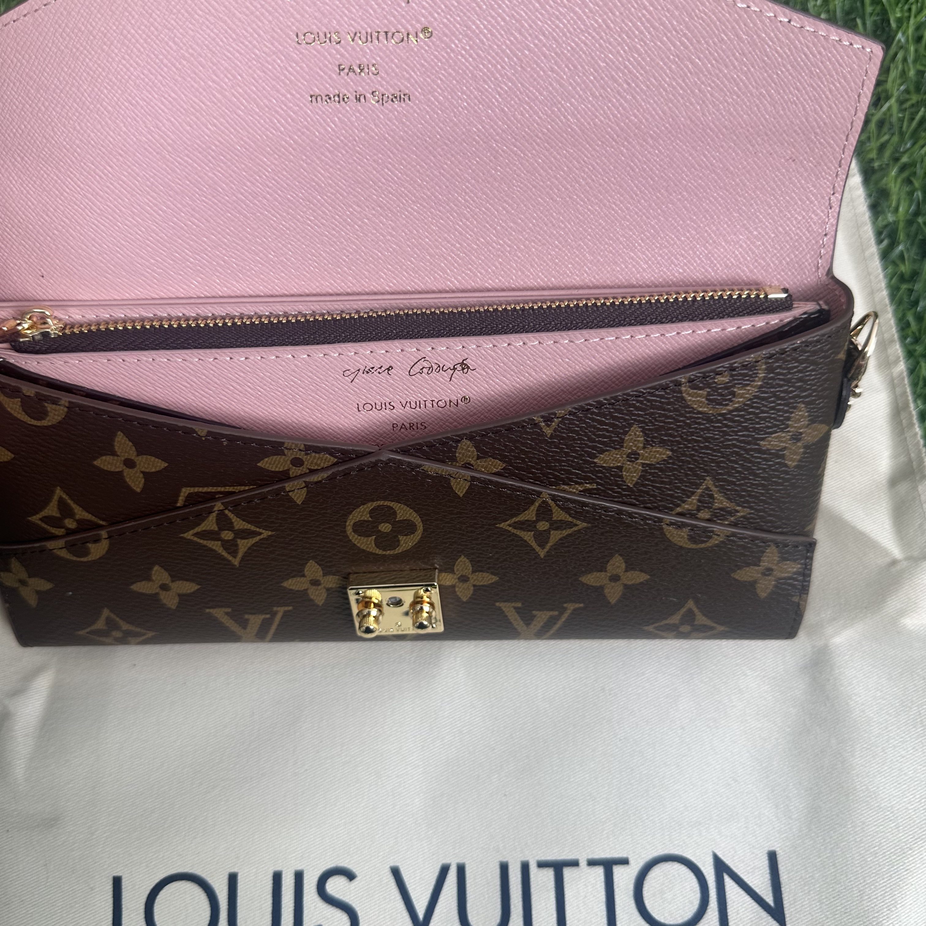 ルイヴィトン ポシェットフェリシー モノグラム ショルダーバッグ ルイヴィトン モノグラムキャンバス ブラウン レディース LOUIS VUITTON 2way チェーンショルダー