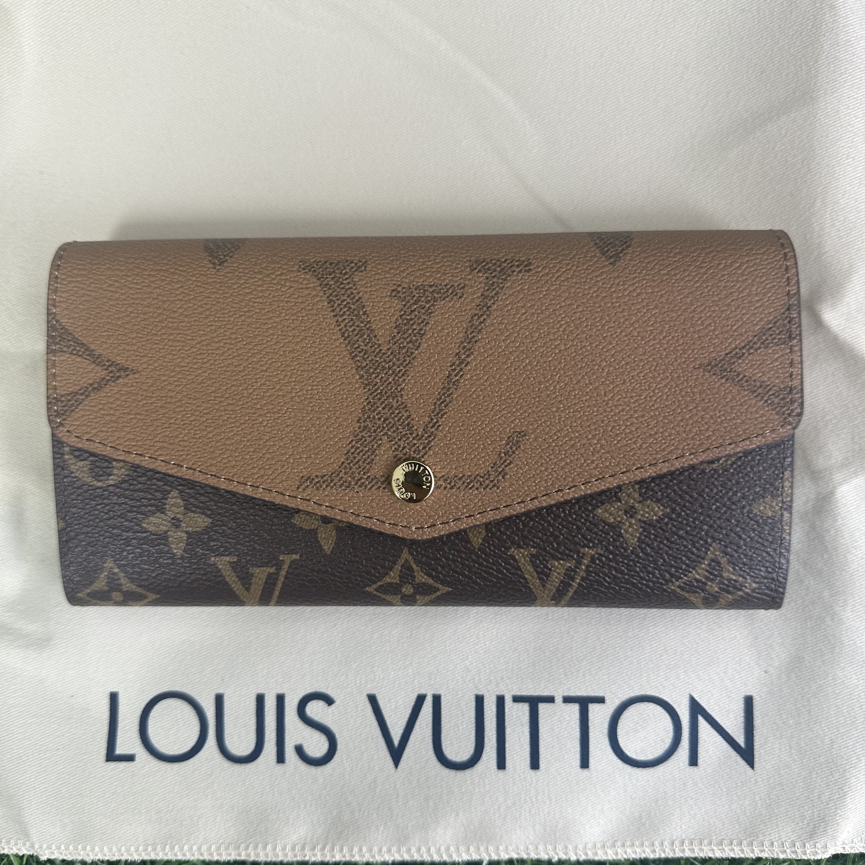 ルイ ヴィトン LOUIS VUITTON 財布 長財布 モノグラム・キャンバス モノグラム・リバース ジャイアント キャンバス ポルトフォイユ・サラ M80726